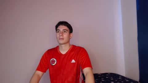 Snapshot of max_snow1616 chatting on December 2025 04:02:02 PM max_snow1616 online show from December 2025 04:02:02 PM