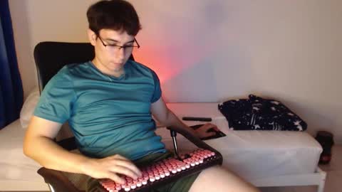max_snow1616 online show from March 2026 12:36:01 AM