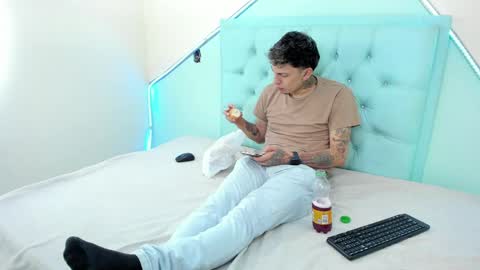 max_sstteel online show from April 2026 01:16:01 PM