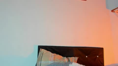 Snapshot of max_valiant chatting on September 2025 03:30:02 AM max online show from September 2025 03:30:02 AM