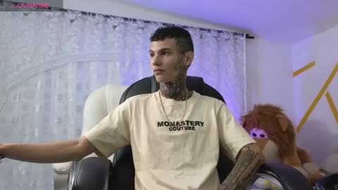 Max  Dalyn online show from January 2025 07:57:01 PM