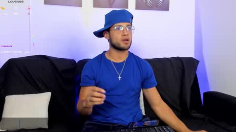 Snapshot of maxconor1 chatting on March 2026 01:15:02 PM Max Conor online show from March 2026 01:15:02 PM