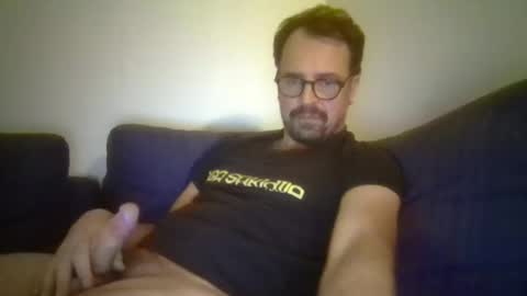 Snapshot of maxhorn591 chatting on December 2025 10:36:02 PM maxhorn591 online show from December 2025 10:36:02 PM