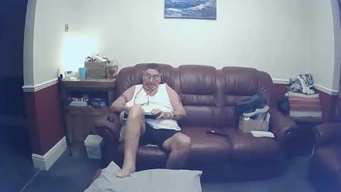 MAX online show from December 2024 08:39:02 PM