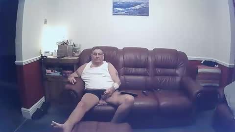 MAX online show from February 2025 01:47:01 AM