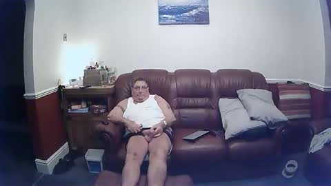 MAX online show from February 2025 01:00:01 AM