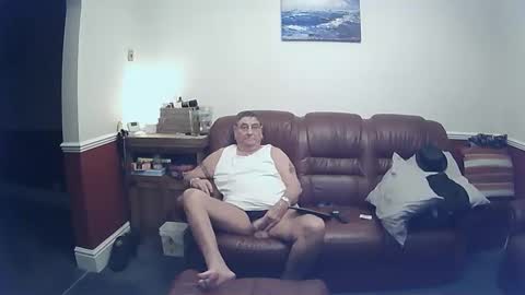 MAX online show from March 2025 11:05:01 PM