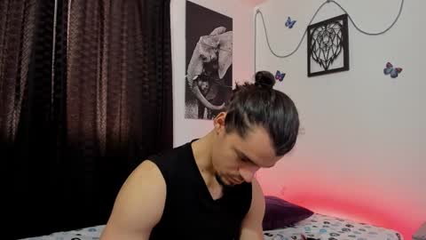 Alex online show from March 2025 07:23:01 PM