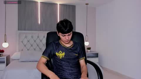 --  -- online show from December 2025 06:46:02 PM