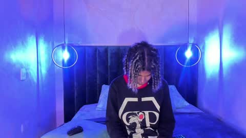 Snapshot of maxim_walker chatting on January 2025 03:04:02 AM maxim online show from January 2025 03:04:02 AM