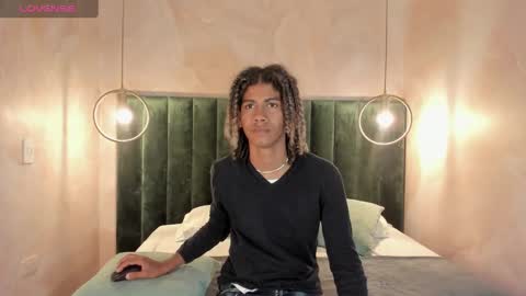 Snapshot of maxim_walker chatting on January 2025 03:01:02 AM maxim online show from January 2025 03:01:02 AM