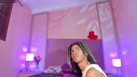 Snapshot of maxim_walker chatting on February 2025 09:07:01 AM maxim online show from February 2025 09:07:01 AM