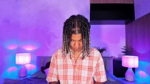 Snapshot of maxim_walker chatting on October 2025 05:06:02 AM maxim online show from October 2025 05:06:02 AM