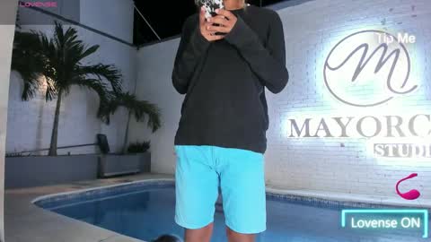 Snapshot of maxim_walker chatting on October 2025 06:12:02 AM maxim online show from October 2025 06:12:02 AM