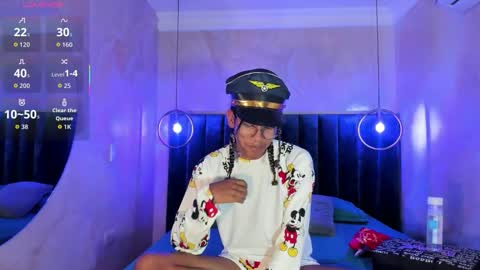 Snapshot of maxim_walker chatting on October 2025 03:18:02 AM maxim online show from October 2025 03:18:02 AM