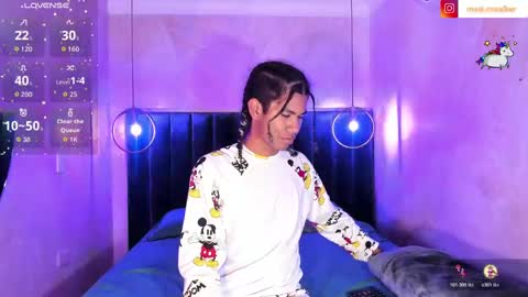 Snapshot of maxim_walker chatting on October 2025 03:07:02 AM maxim online show from October 2025 03:07:02 AM
