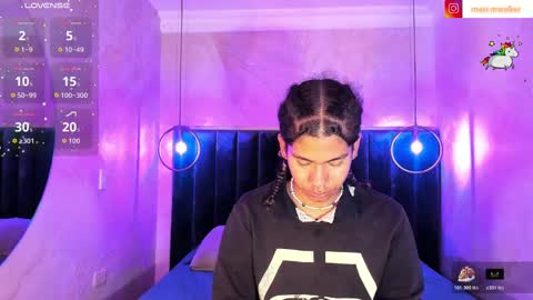 Snapshot of maxim_walker chatting on October 2025 03:18:01 AM maxim online show from October 2025 03:18:01 AM