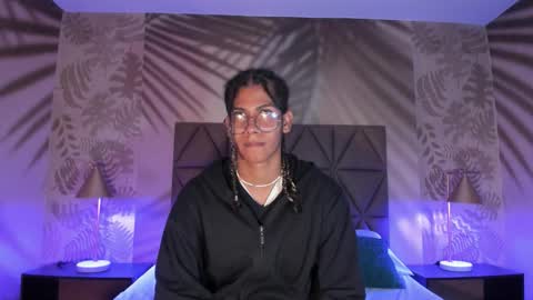 Snapshot of maxim_walker chatting on November 2025 03:16:02 AM maxim online show from November 2025 03:16:02 AM