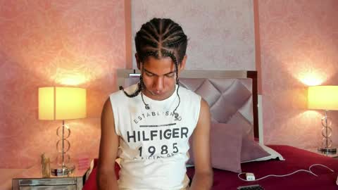 Snapshot of maxim_walker chatting on November 2025 03:12:02 AM maxim online show from November 2025 03:12:02 AM