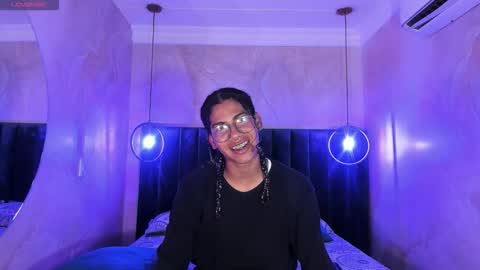 Snapshot of maxim_walker chatting on November 2025 03:23:02 AM maxim online show from November 2025 03:23:02 AM