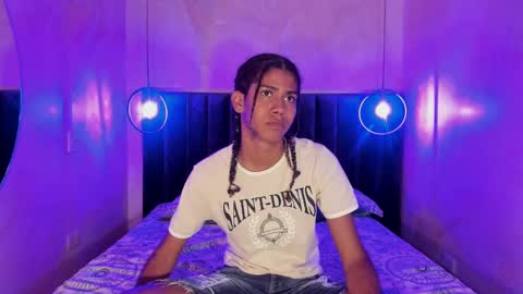 Snapshot of maxim_walker chatting on November 2025 03:07:01 AM maxim online show from November 2025 03:07:01 AM