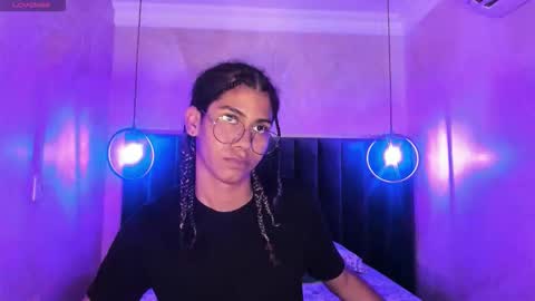 Snapshot of maxim_walker chatting on November 2025 03:16:02 AM maxim online show from November 2025 03:16:02 AM