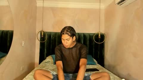 Snapshot of maxim_walker chatting on November 2025 03:06:01 AM maxim online show from November 2025 03:06:01 AM