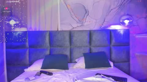 Snapshot of maxim_walker chatting on December 2025 04:43:02 AM maxim online show from December 2025 04:43:02 AM