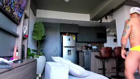maximo_and_marcelo online show from July 2026 12:09:01 PM