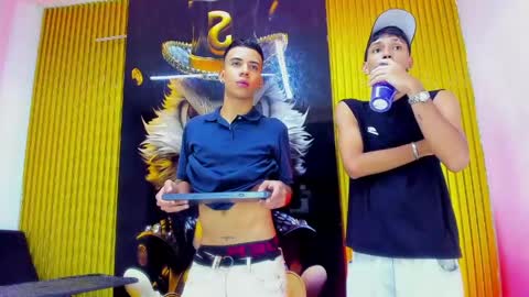 maximo_grayt_ online show from May 2026 12:10:01 PM