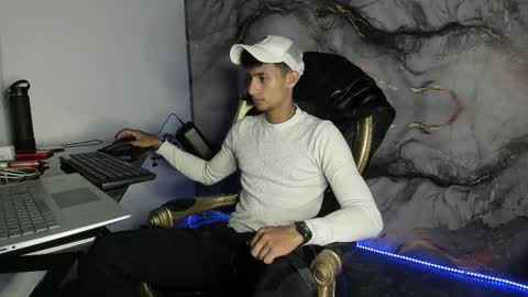 Maximo online show from October 2025 08:05:01 PM