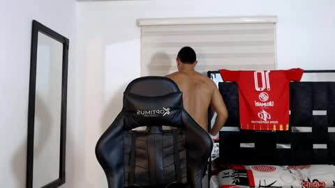 Maximo Sebastian online show from June 2026 02:03:01 AM