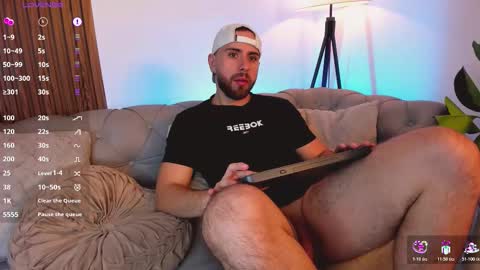 Maximo Wolf online show from February 2026 07:57:02 PM