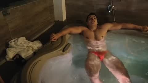 Snapshot of maximohoot chatting on December 2024 12:04:02 AM Sebastian online show from December 2024 12:04:02 AM