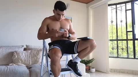 Snapshot of maximohoot chatting on January 2025 07:46:01 PM Sebastian online show from January 2025 07:46:01 PM