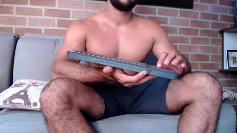 Snapshot of maximotorricelli chatting on February 2025 06:38:01 PM maximotorricelli online show from February 2025 06:38:01 PM