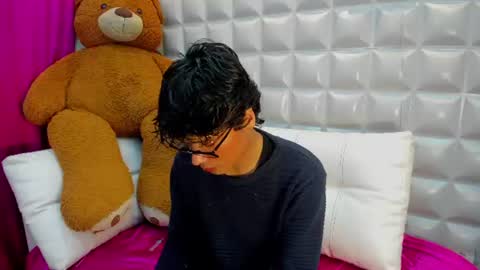 Snapshot of maximus1920 chatting on July 2026 07:21:01 PM maximus1920 online show from July 2026 07:21:01 PM