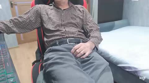 Snapshot of maximus3334 chatting on November 2025 09:53:02 AM maximus3334 online show from November 2025 09:53:02 AM