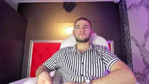 Snapshot of maximusdick1_ chatting on December 2024 12:19:02 PM Maximus online show from December 2024 12:19:02 PM