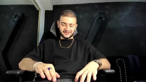 Snapshot of maximusdick1_ chatting on October 2025 03:37:02 AM Maximus online show from October 2025 03:37:02 AM