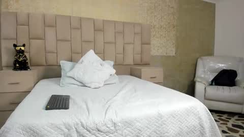Snapshot of maximusdick1_ chatting on October 2025 04:02:01 AM Maximus online show from October 2025 04:02:01 AM