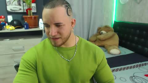 Snapshot of maximussantorini chatting on December 2024 10:17:01 PM maximus online show from December 2024 10:17:01 PM