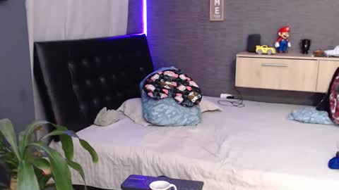 Snapshot of maximussantorini chatting on May 2026 01:56:01 AM maximus online show from May 2026 01:56:01 AM