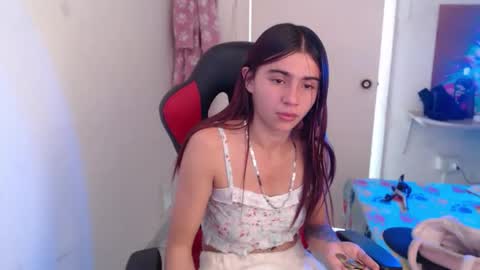 maxinesex_ online show from November 2025 06:07:02 PM
