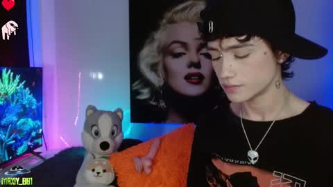 Max online show from January 2025 03:57:02 AM