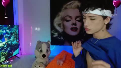 Max online show from February 2025 07:07:02 AM