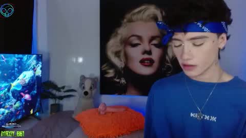 Max online show from November 2025 03:01:02 PM