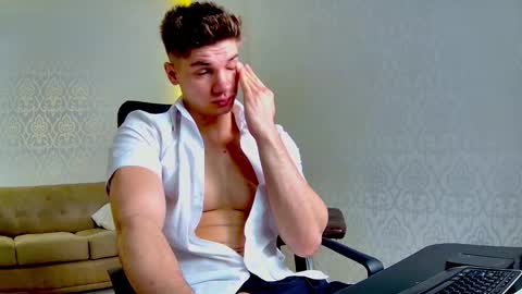 MaxKaiden online show from March 2026 05:57:02 AM