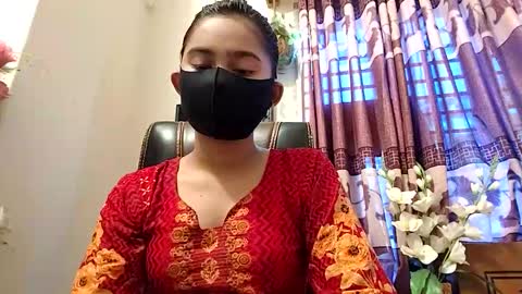 Snapshot of maxladycox chatting on November 2025 07:19:01 AM Dorea online show from November 2025 07:19:01 AM