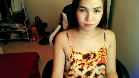Snapshot of maxpaynx_ chatting on June 2026 10:13:02 AM Sol online show from June 2026 10:13:02 AM